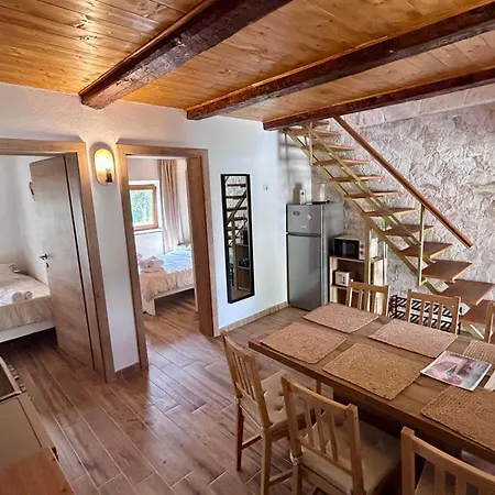 Appartement Charming Stone Escape With Heated Pool *