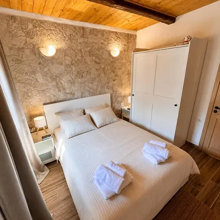 شقة Stone House With Private Heated Pool Nin *